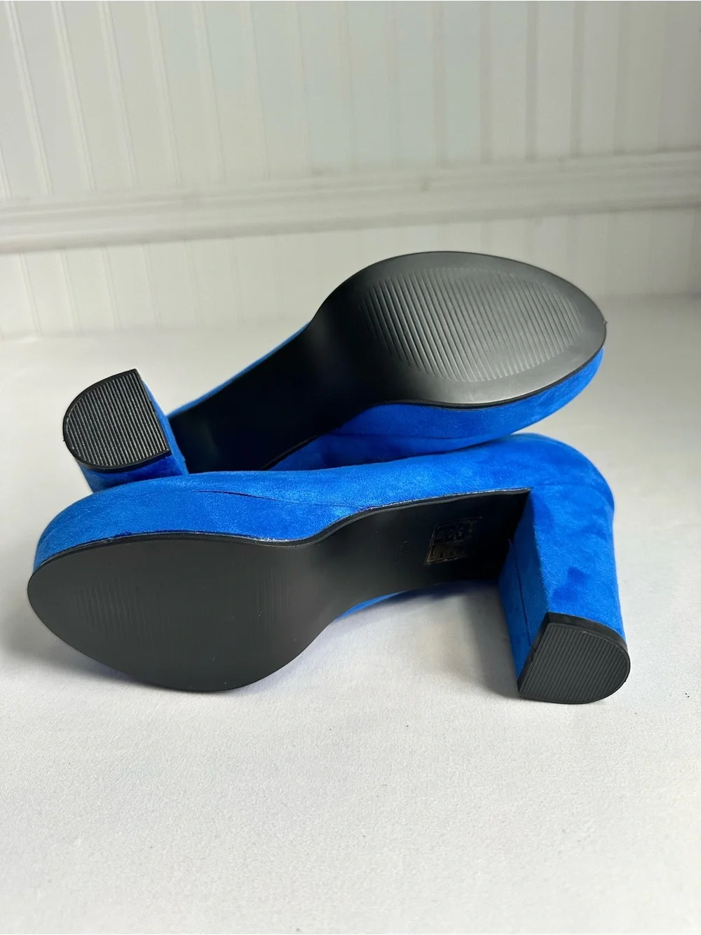 Women’s Royal Blue Suede Ankle-Strap Pumps